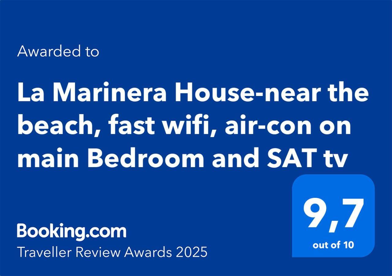 La Marinera House-near The Beach, Fast Wifi, Air-con On Main Bedroom And Sat Tv Casa de vacances